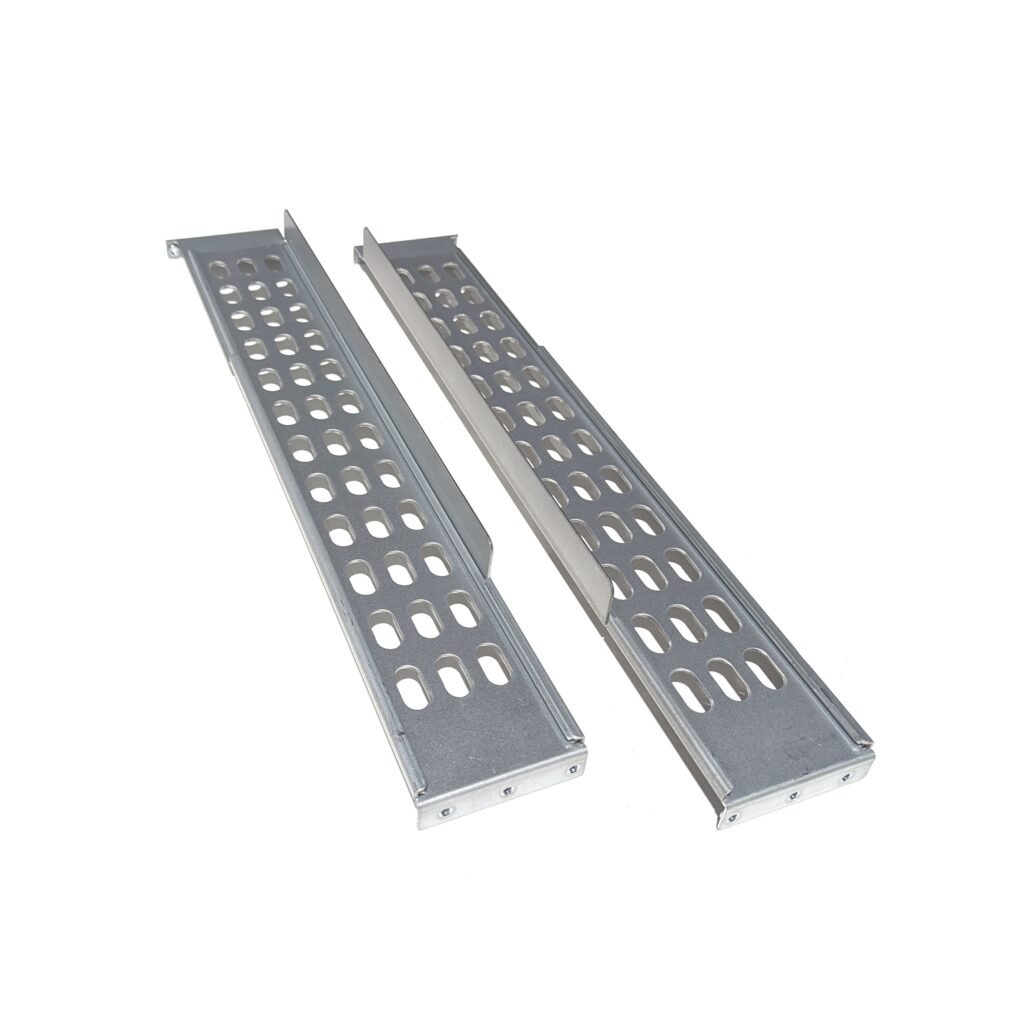 APC SU032A Smart-UPS 4-Post Rackmount Rails | Adhesive Networks