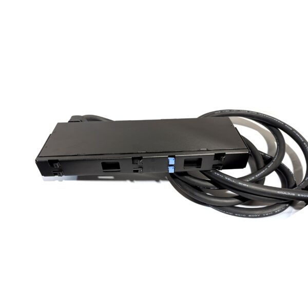 Dell PDU DELL6037 Vertical Mount Basic Rack PDU 240V 3-C19-Outlet L15-30P (3) Dell PDU DELL6037 Vertical Mount Basic Rack PDU 240V 3-C19-Outlet L15-30P