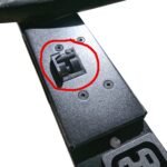 PXL_20250112_013014755 APC APDU9941 Switched Rack 9000 PDU 5kW 208V 30A (21) C13/C15 (3) C19/C21 | B