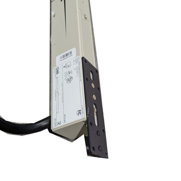 Server Technology C-12V2-L630 Metered PDU 208-240V (12x) C13 Outlet L6-30P In - Image 3