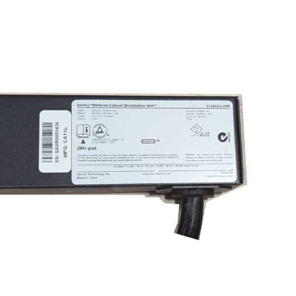 Server Technology C-24V2-L30M Metered PDU 208-240V (24x) C13 Outlet L6-30P In - Image 2