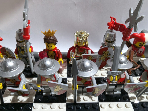 Lego Kingdoms Chess Set (853373) Almost Complete - Image 6