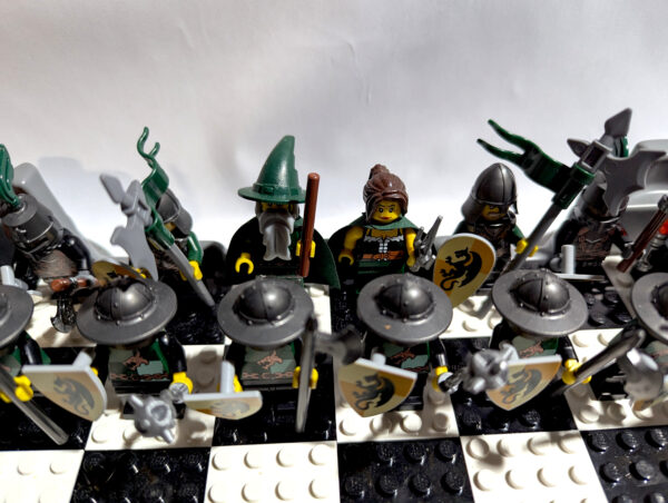 Lego Kingdoms Chess Set (853373) Almost Complete - Image 10