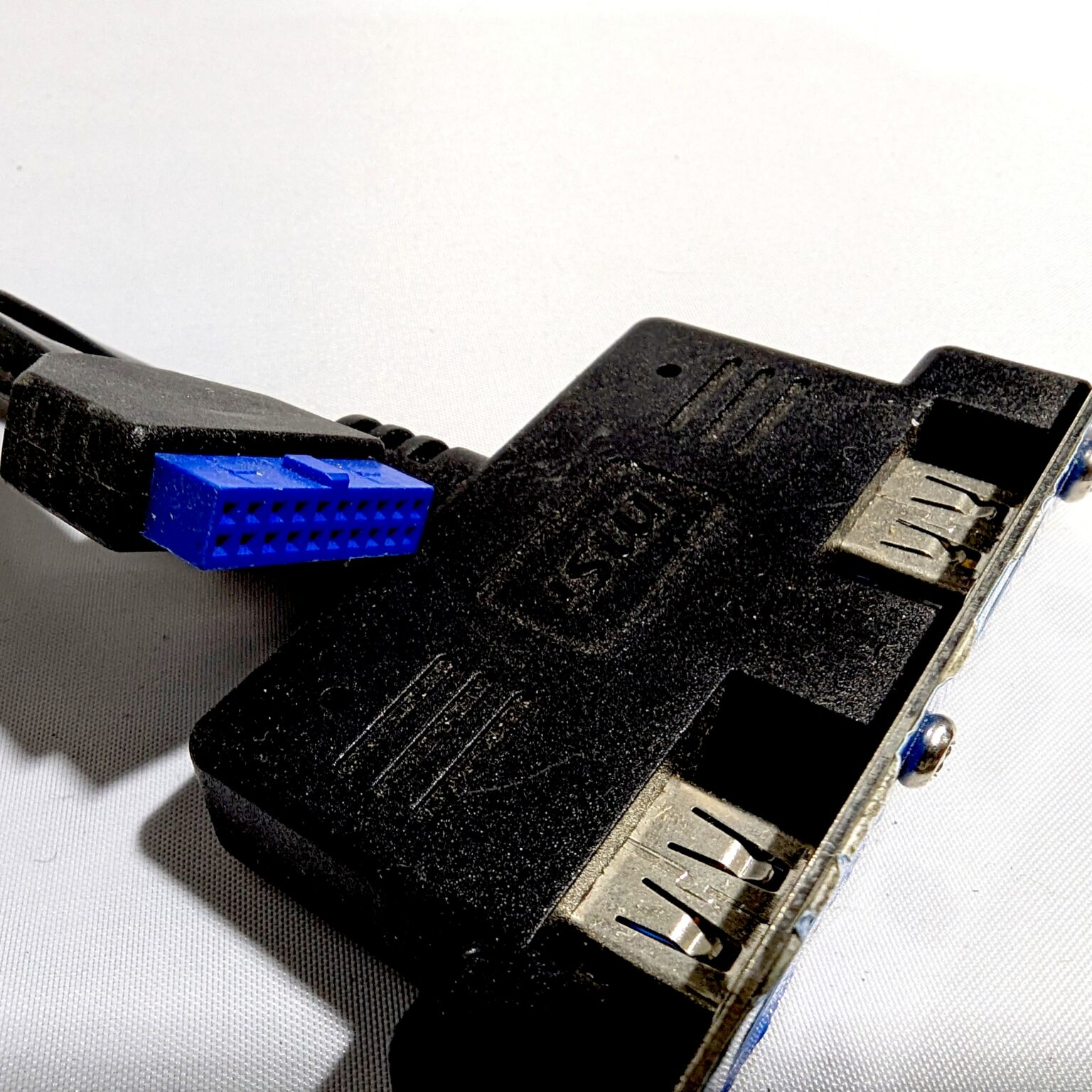 MSI USB 3.0 Rear Panel Full Expansion Bracket | Adhesive Networks