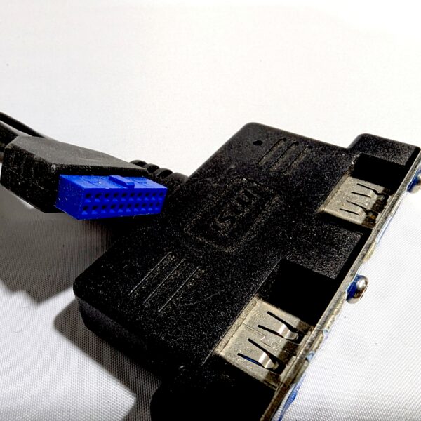 MSI USB 3.0 Rear Panel Full Expansion Bracket (2) MSI USB 3.0 Rear Panel Full Expansion Bracket