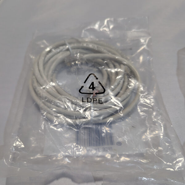 Belkin Cat5e 10Ft Patch Cord RJ45 Network Cables (Quantity 5) White A3L791-10-WHT (3) Belkin Cat5e 10Ft Patch Cord RJ45 Network Cables (Quantity 5) White A3L791-10-WHT
