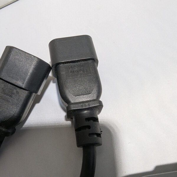 Well Shin (QTY 16) H05VV-F AC Extension Power Cords 10A 250V 1.5 Feet IEC C13 to IEC C14
