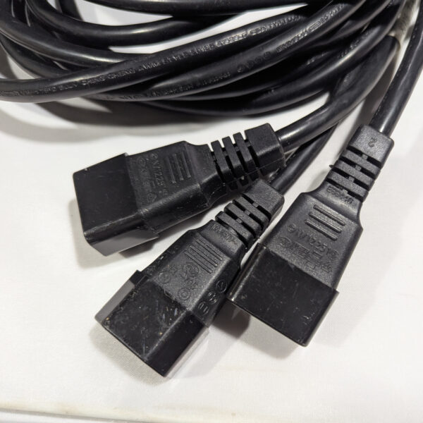 Cisco (QTY 3) 6 Feet IEC C13 to C14 AC Power Cables 10A 250V 17AWG Black 37-0994-02