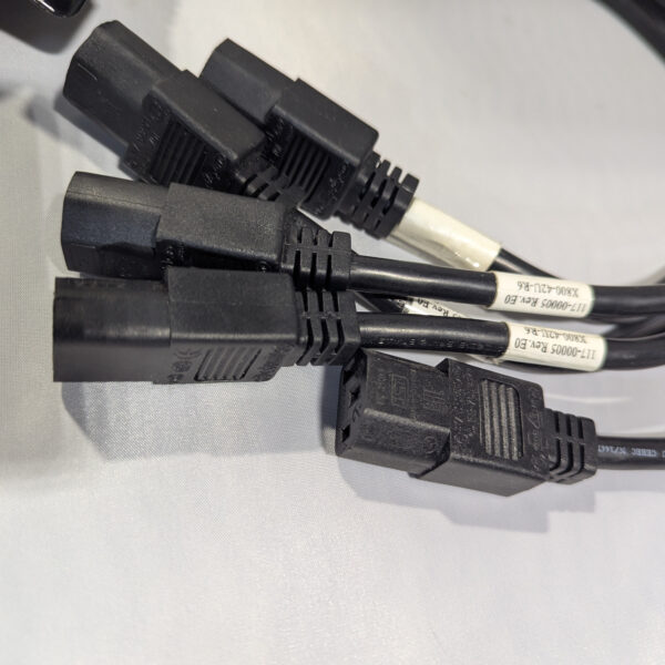 NetApp (QTY 5) AC Extension Power Cords 10A 250V 17 AWG 2.25 Feet IEC C13 to C14 117-00005