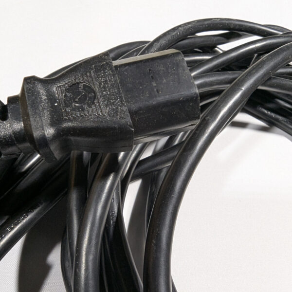 Well Shin (QTY 8) 4 Feet IEC C13 to C14 AC Extension Power Cords 10A 250V 18 AWG (E90165-D)