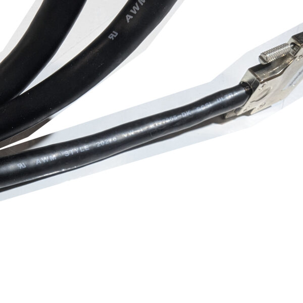 Amphenol 1m VHDCI Male 68-Pin to VHDCI Male 68-Pin Ultra-SCSI Cable E177865-DK