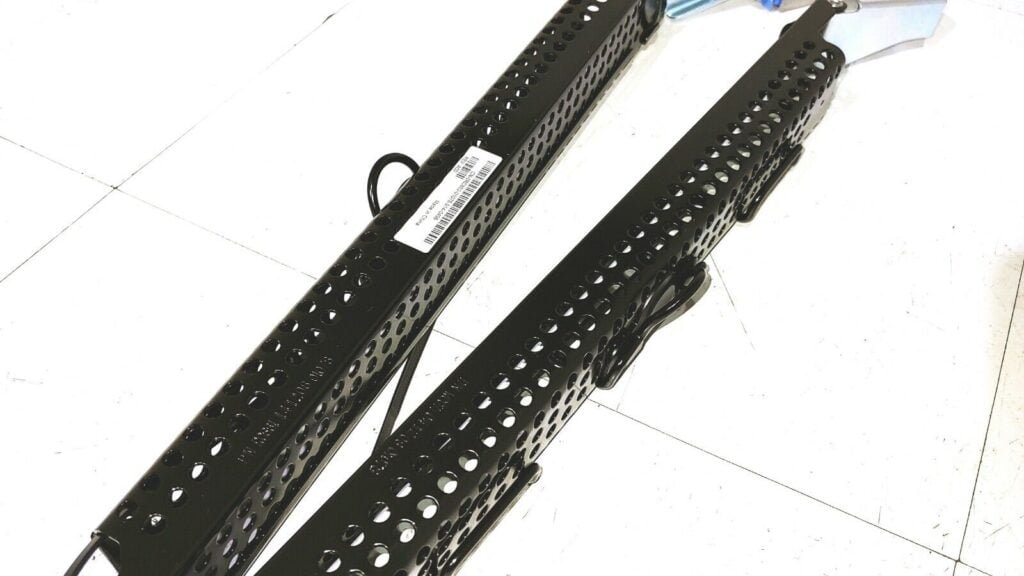 Dell PowerEdge 1950 R300 SC1435 1U Cable Management Arm CMA RC652